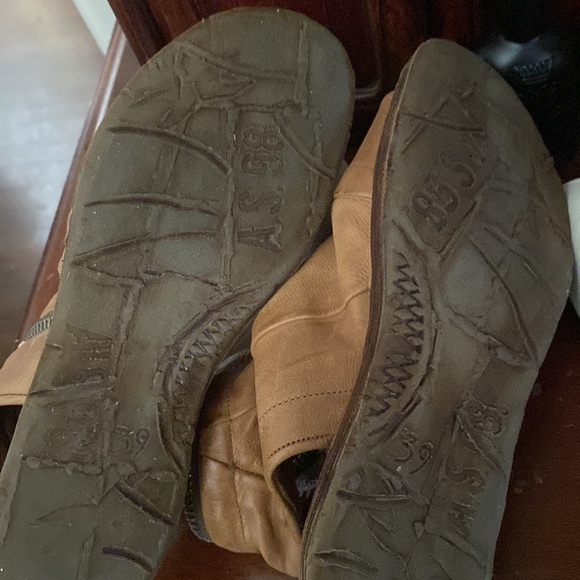 AS98 - Picture 3 of 6